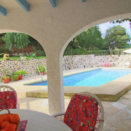 Holiday Villa 3Km From The Beach With A Private Pool 度假居 *