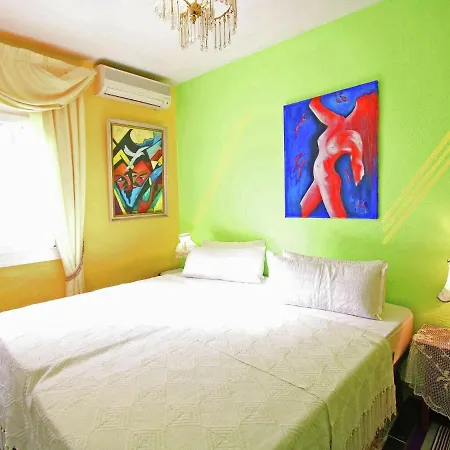Holiday Villa 3Km From The Beach With A Private Pool 卡尔佩