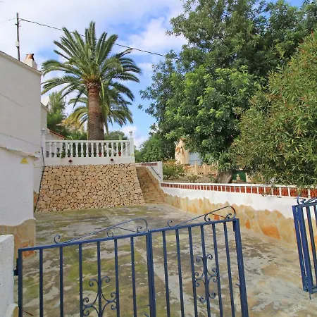 Holiday Villa 3Km From The Beach With A Private Pool 度假居 *